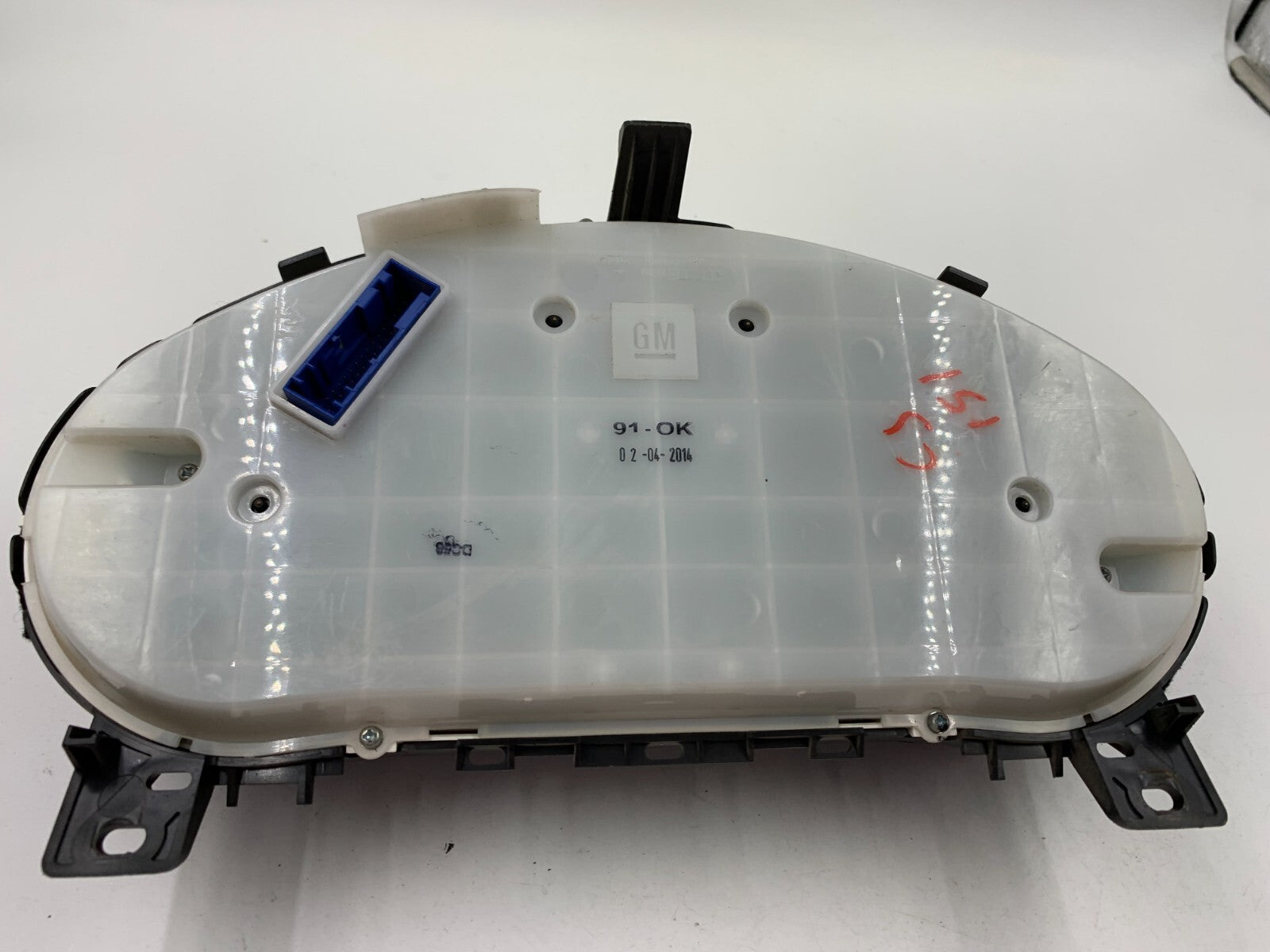2014-2015 Buick Verano Speedometer Instrument Cluster 31533 Miles D01B11078