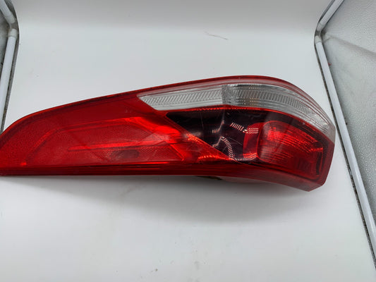 2014-2016 Kia Optima Passenger Tail Light Taillight OEM B02B01001