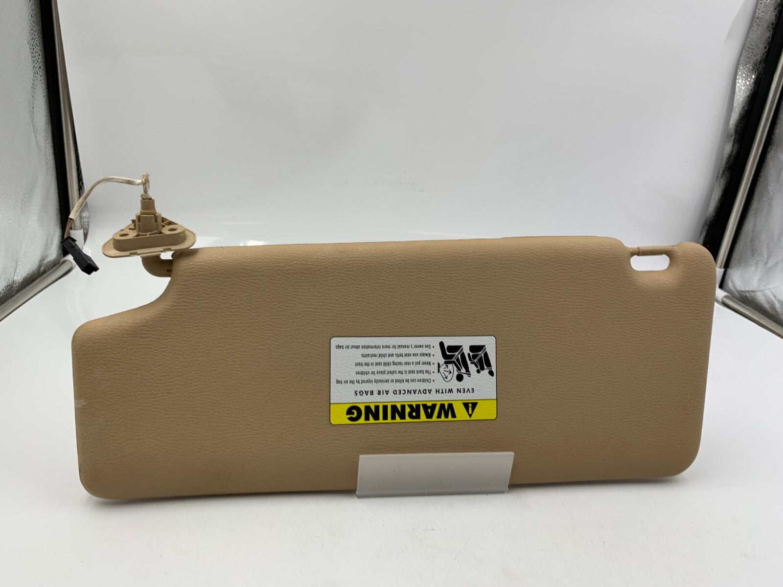 2007-2010 BMW X3 Passenger Sun Visor Illuminated Tan OEM D04B11048