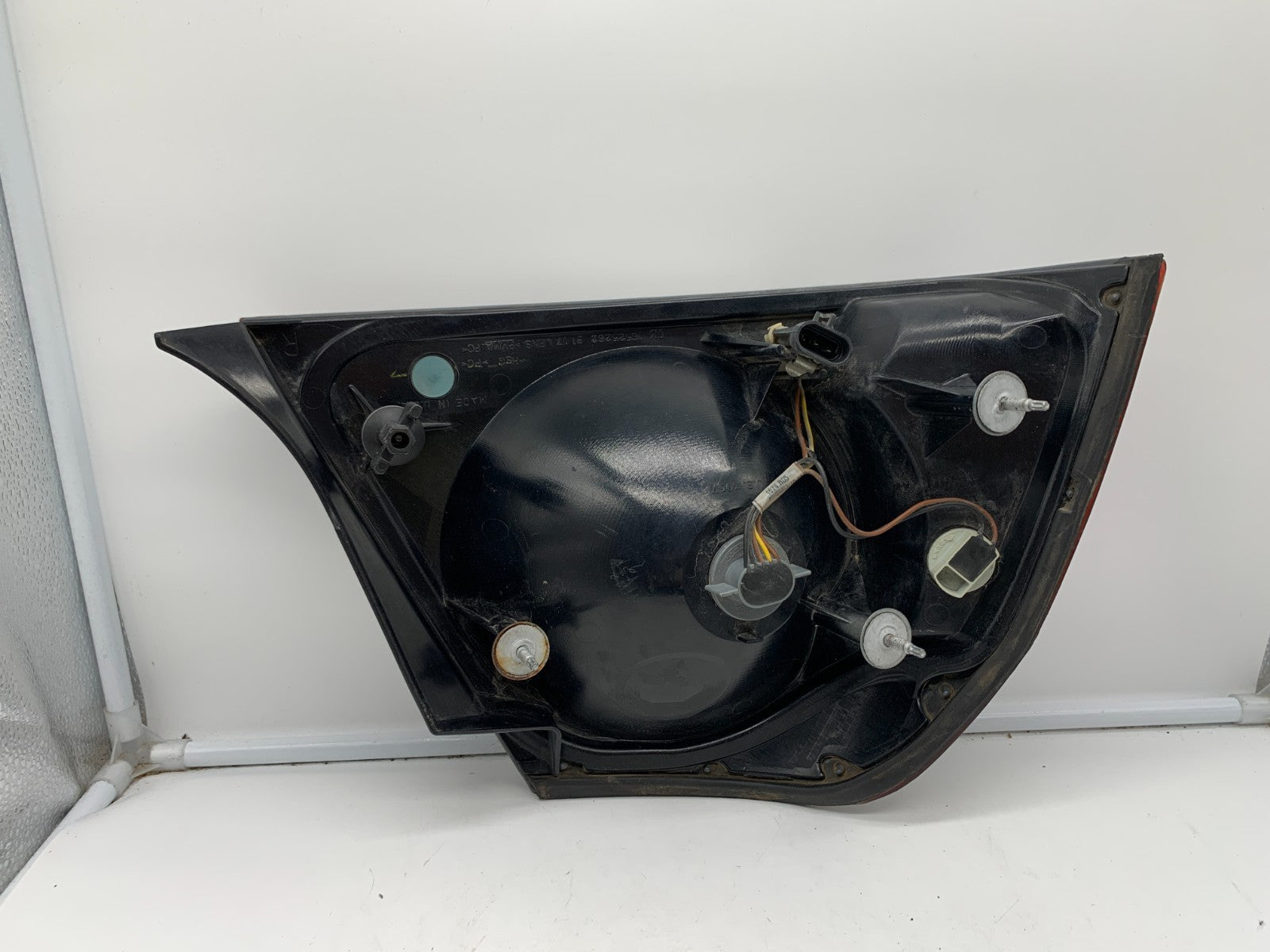 2000-2004 Chevrolet Impala Passenger Side Tail Light Taillight OEM