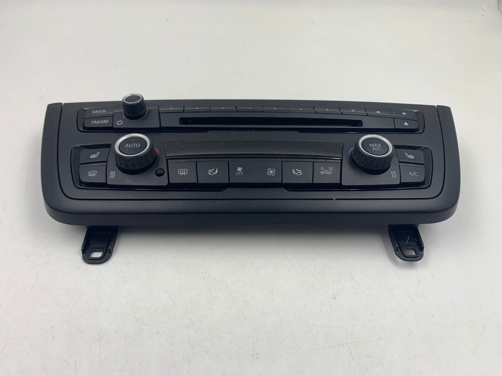 2016-2020 BMW 320i AC Heater Climate Control Unit OEM A01B42024