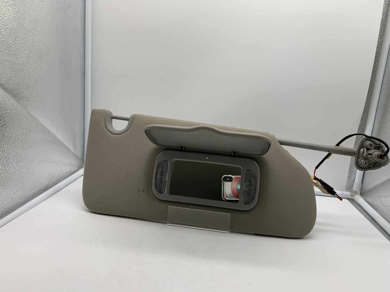 2006-2011 Buick Lucerne Passenger Sun Visor Gray Illumination OEM A01B48006