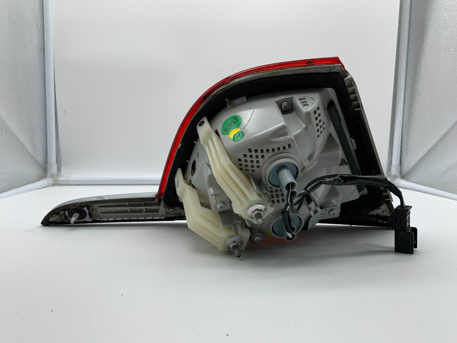 2012-2017 Buick Verano Passenger Side Trunklid Tail Light Taillight B03B31038