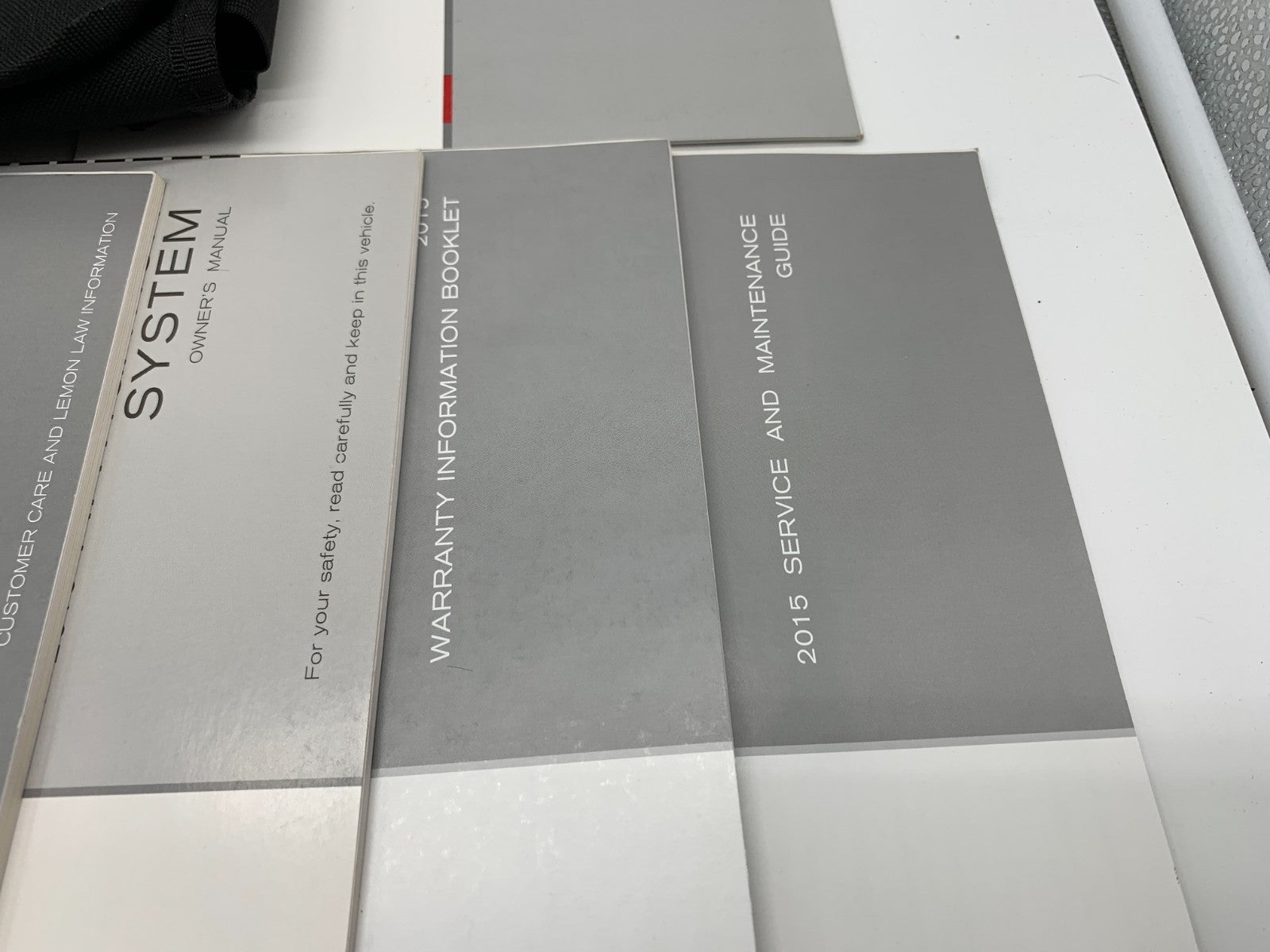 2015 Nissan Rogue Owners Manual Set with Case OEM D03B05023