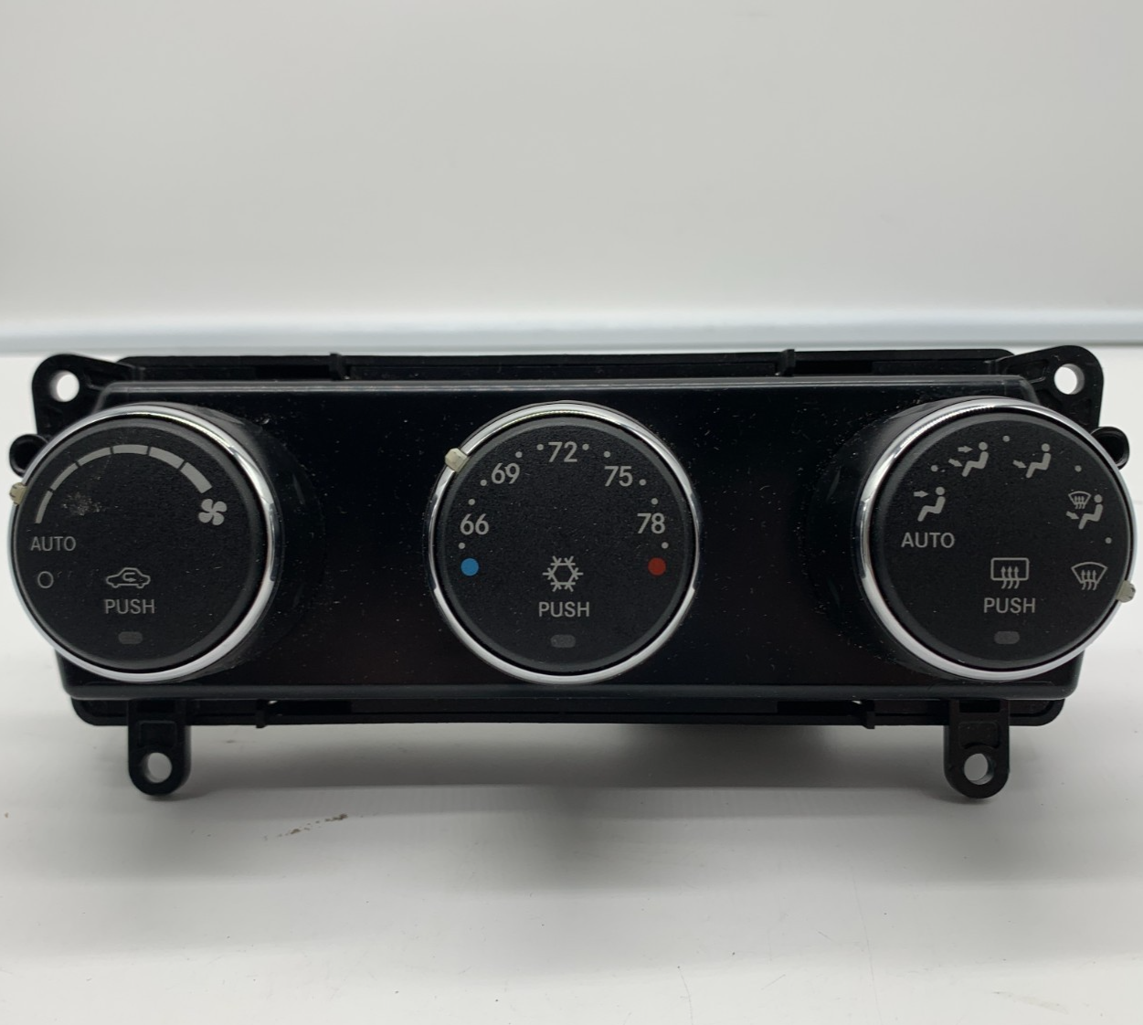 2011-2014 Chrysler 200 AC Heater Climate Control Unit OEM C03B66017