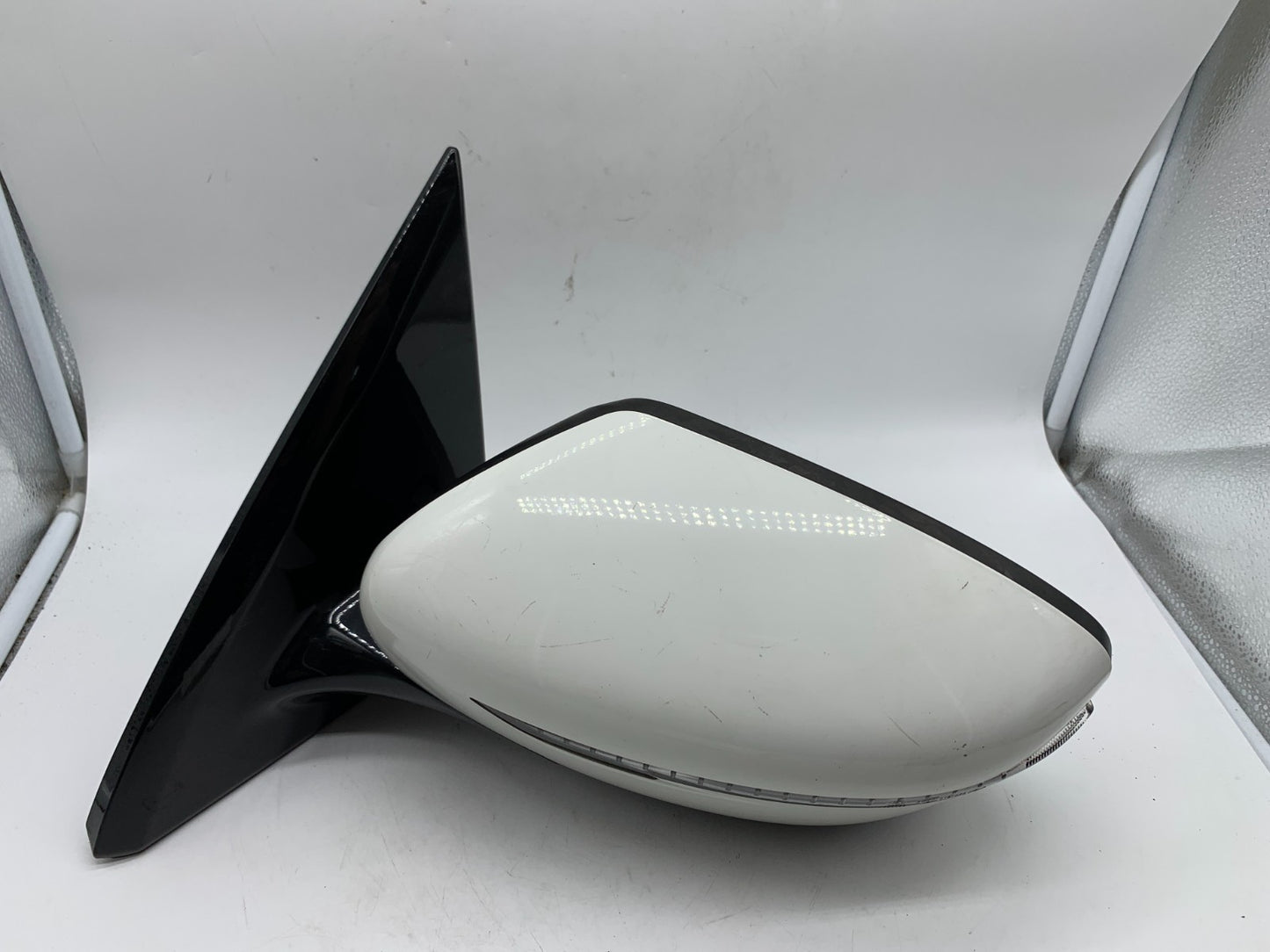 2017 Nissan Pathfinder Driver Side Power Door Mirror White OEM C02B06008