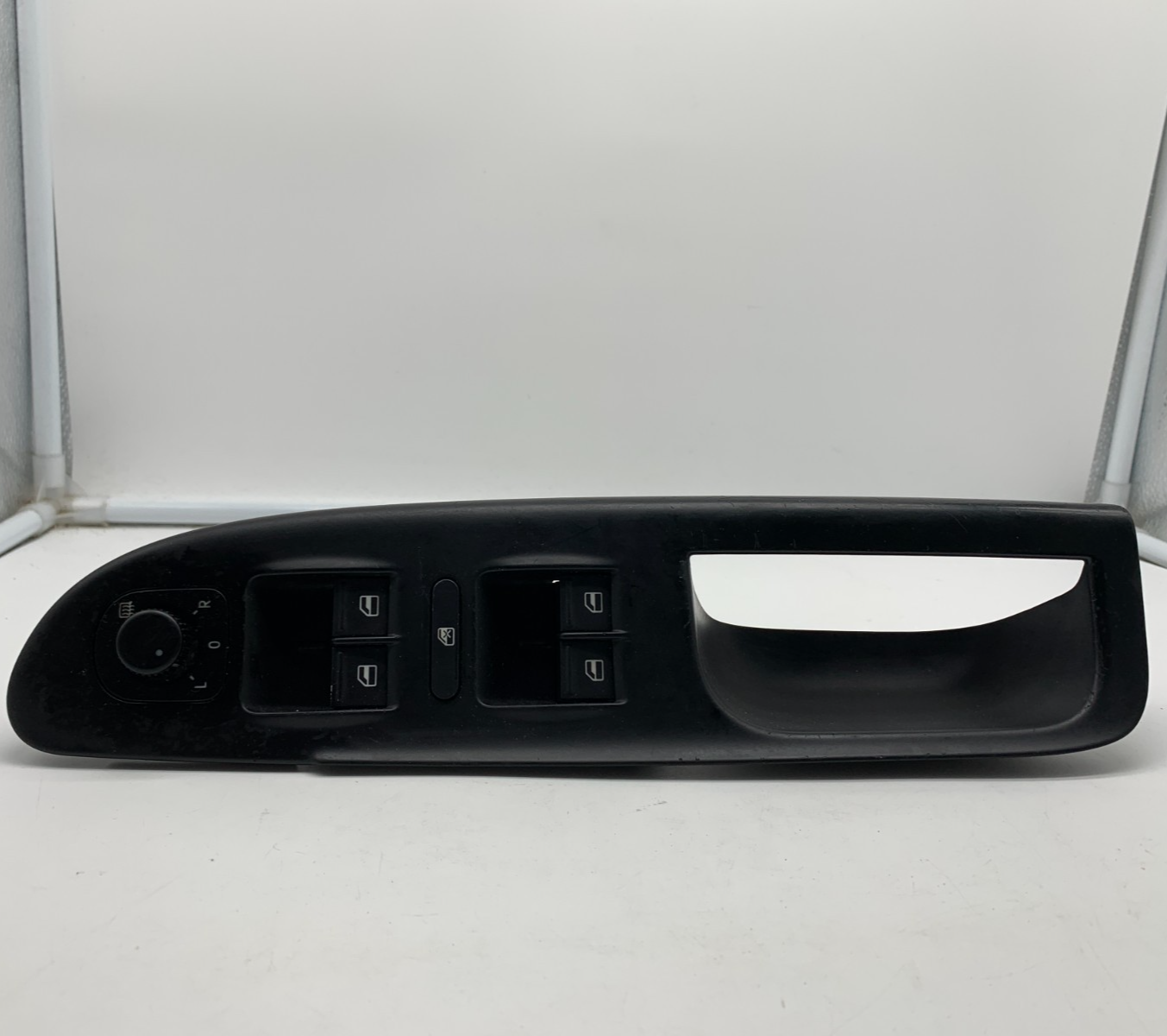 2006-2020 Volkswagen Passat Master Power Window Switch OEM B04B12007
