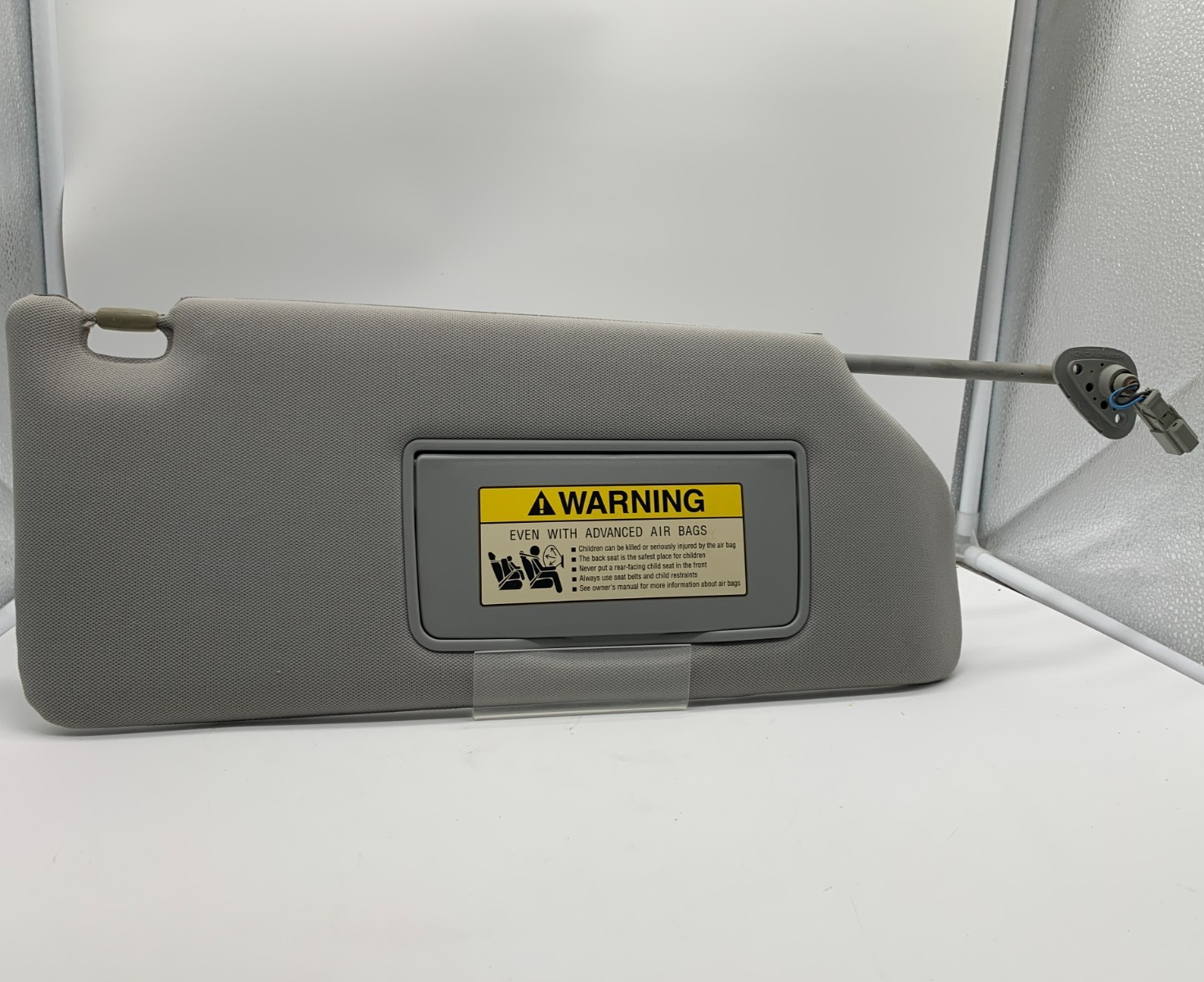 2006-2010 Honda Odyssey Passenger Sun Visor Gray Illuminated OEM C01B39060