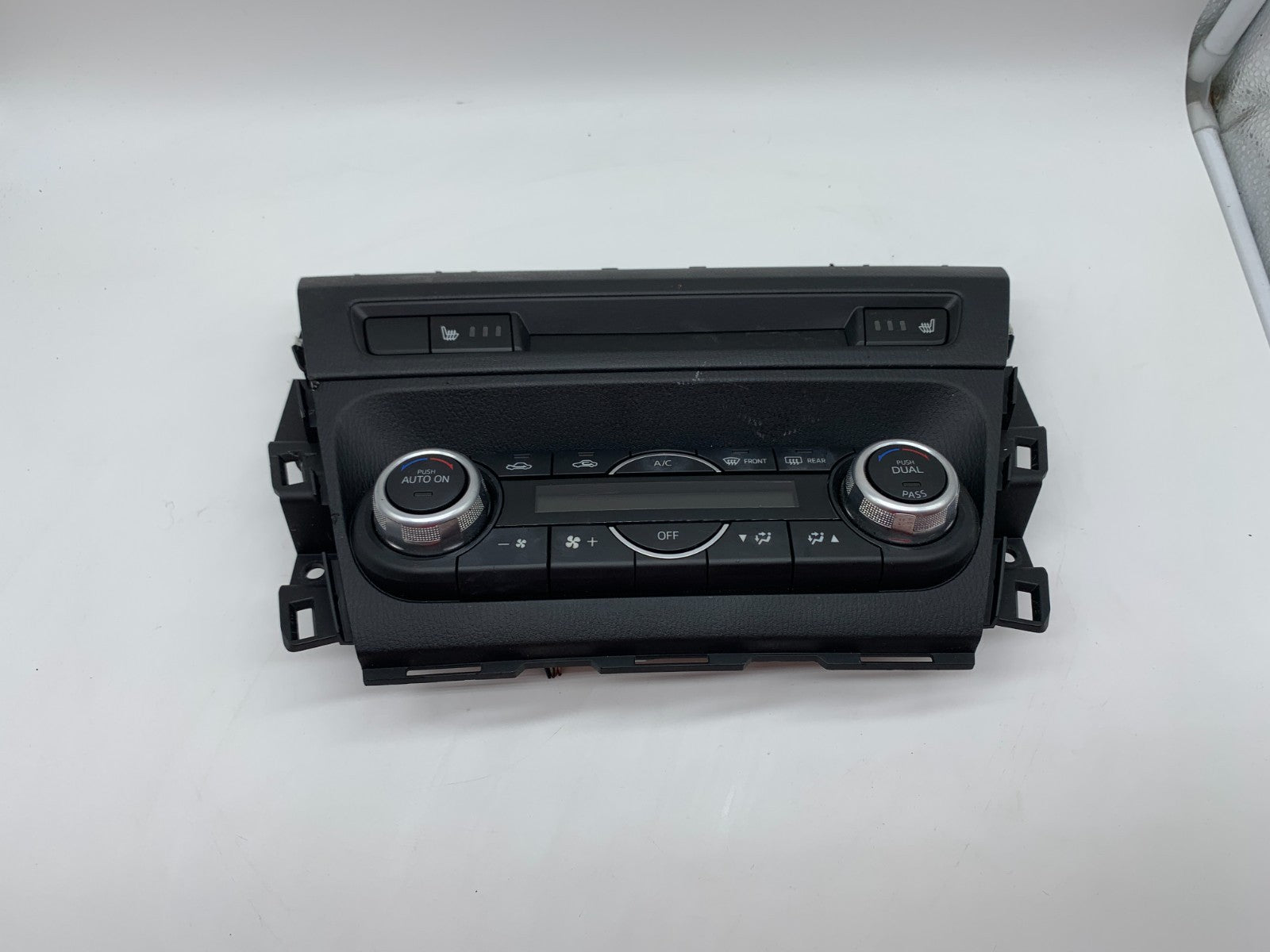 2017-2018 Mazda 3 Mazda3 AC Heater Climate Control Unit OEM B01B23002
