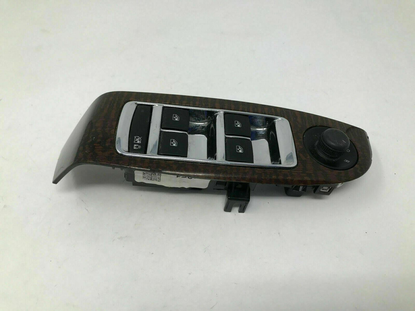 2011-2013 Chevy Malibu Master Power Window Switch OEM C02B01008