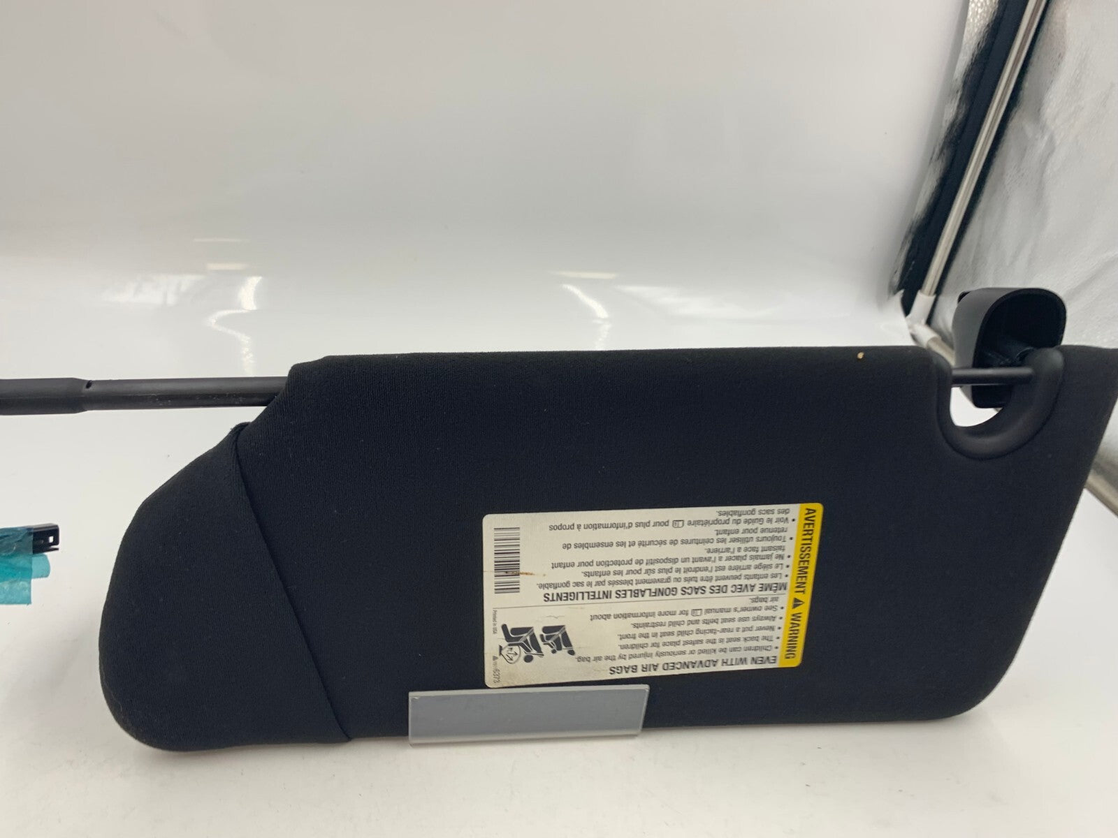 2006-2007 Cadillac DTS Passenger Sun Visor Black Illuminated OEM A01B42027