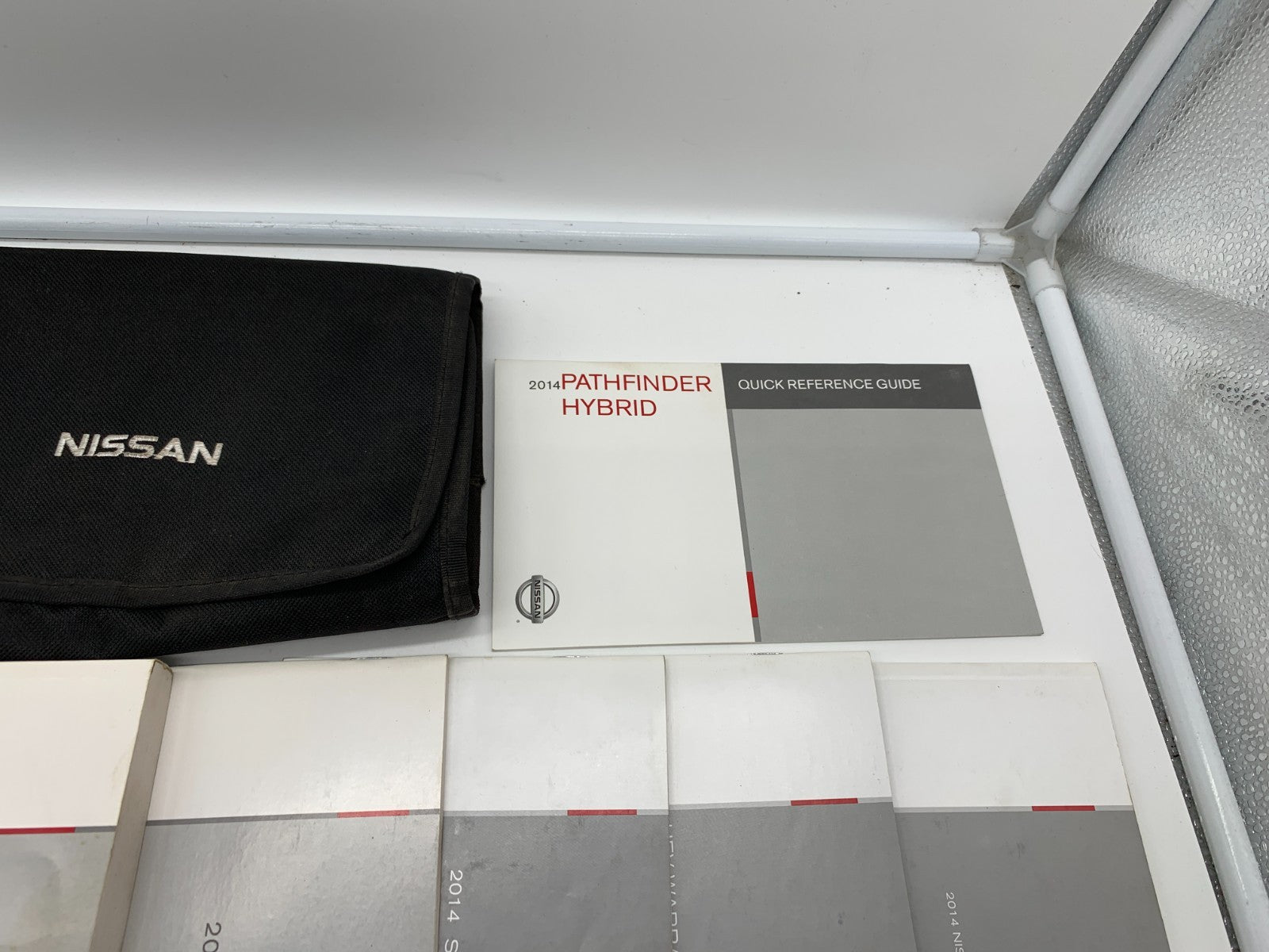 2014 Nissan Pathfinder Owners Manual Set with Case OEM