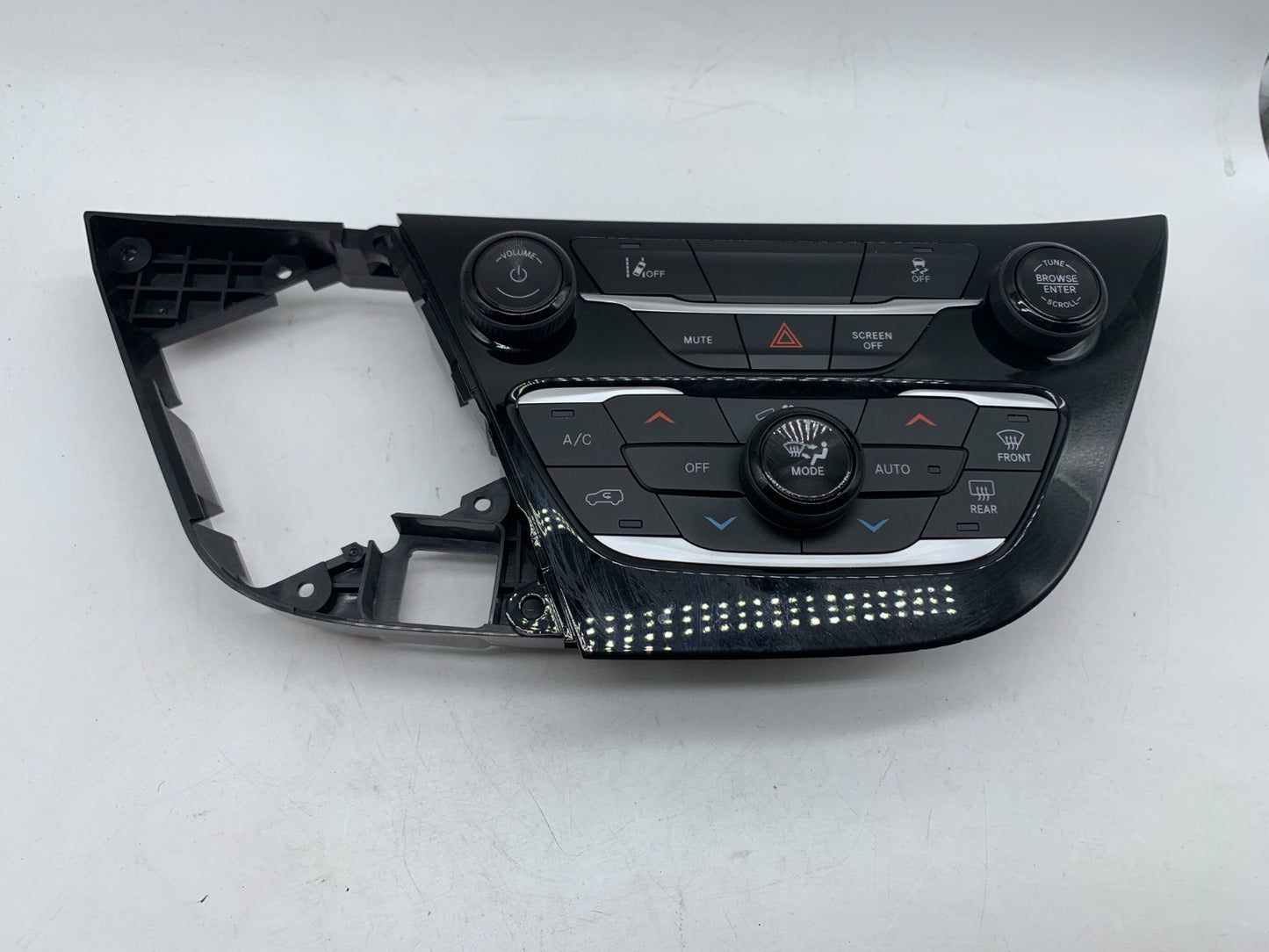 2018-2020 Chrysler Pacifica Climate Control 3 Zone AC Heater Unit OEM D03B50003