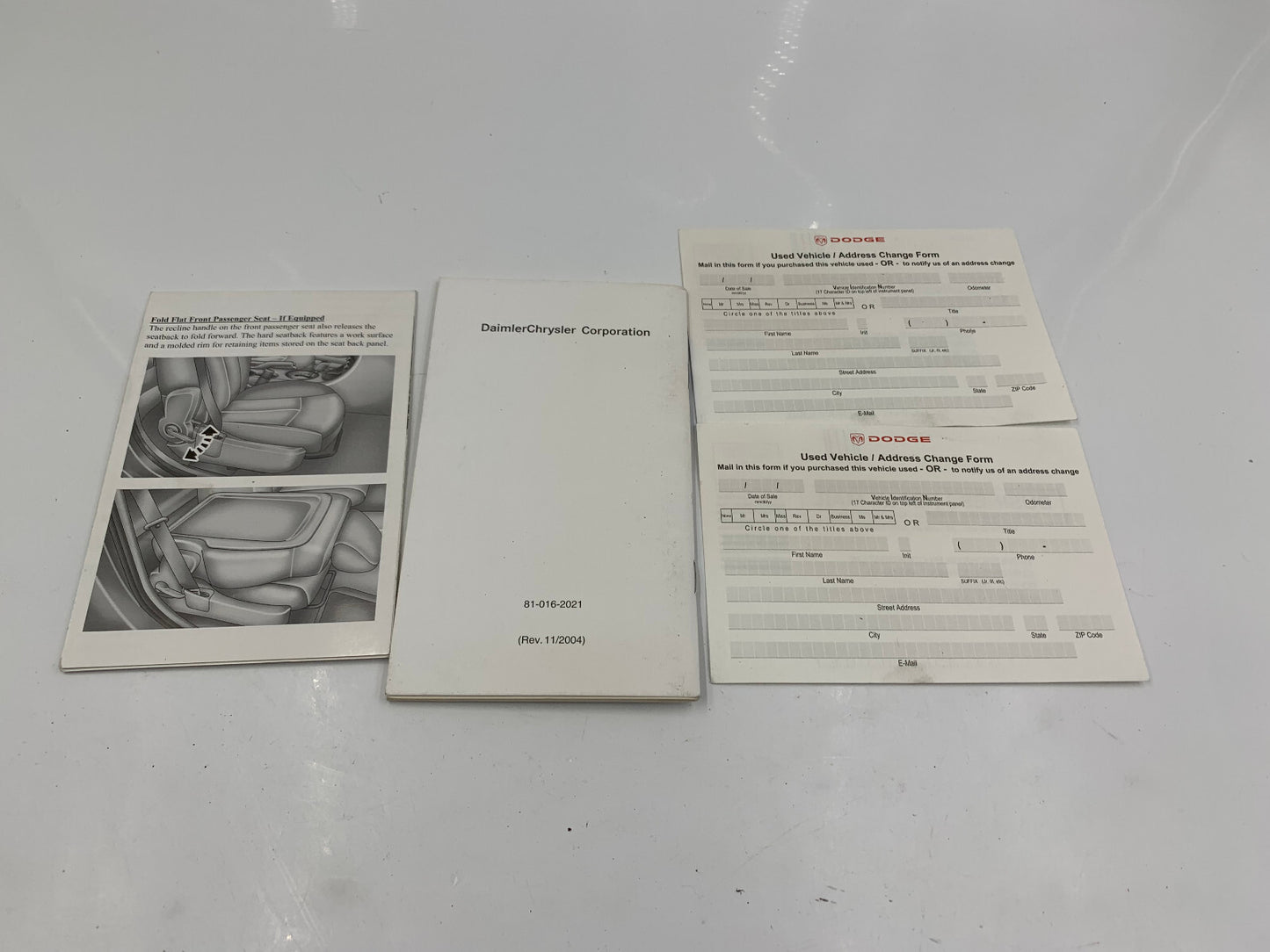 2008 Dodge Avenger Owners Manual Set with Case OEM E03B34023