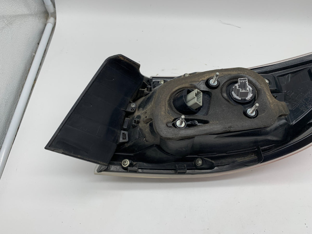 2010-2013 Mazda 3 Htbk Driver Tail Light Taillight Lamp OEM C02B16005