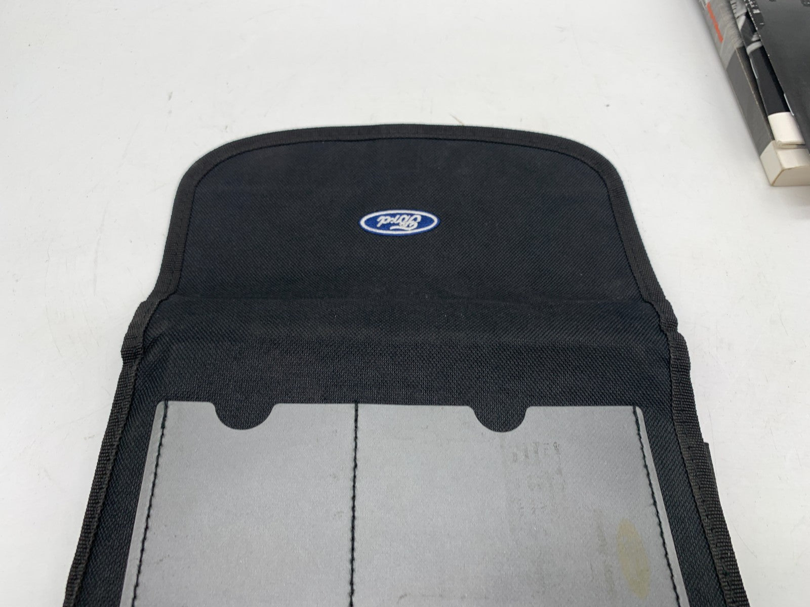 2014 Ford Fusion Owners Manual Set with Case OEM D03B37004