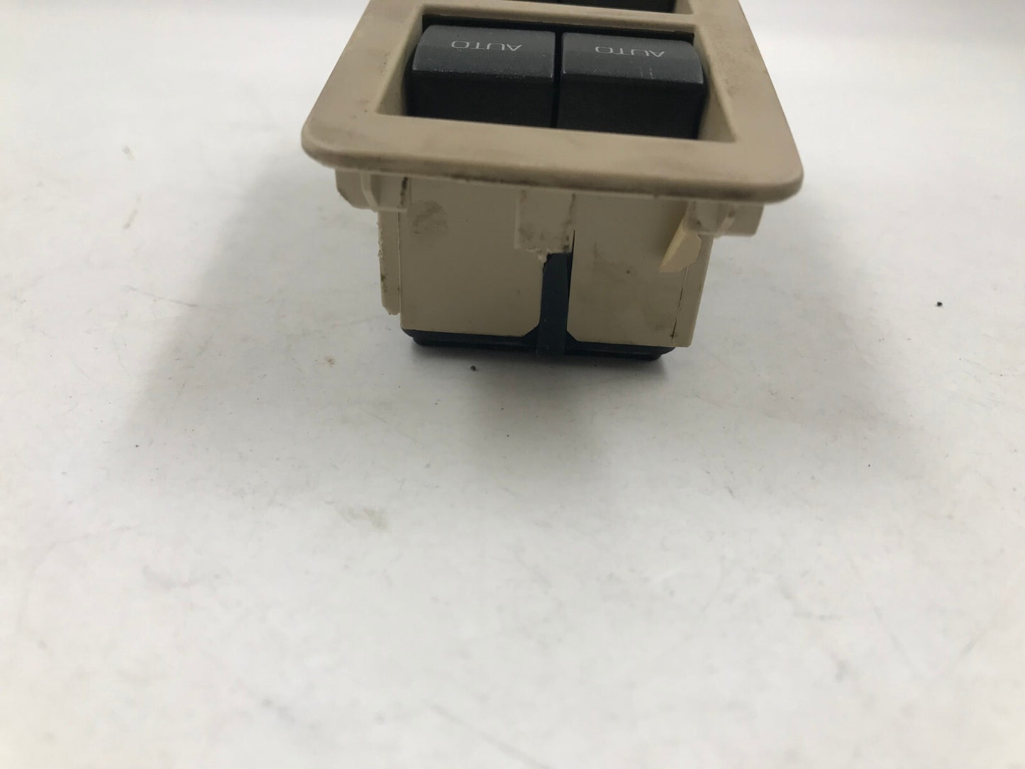 2010-2012 Lincoln MKZ Master Power Window Switch OEM E01B26021