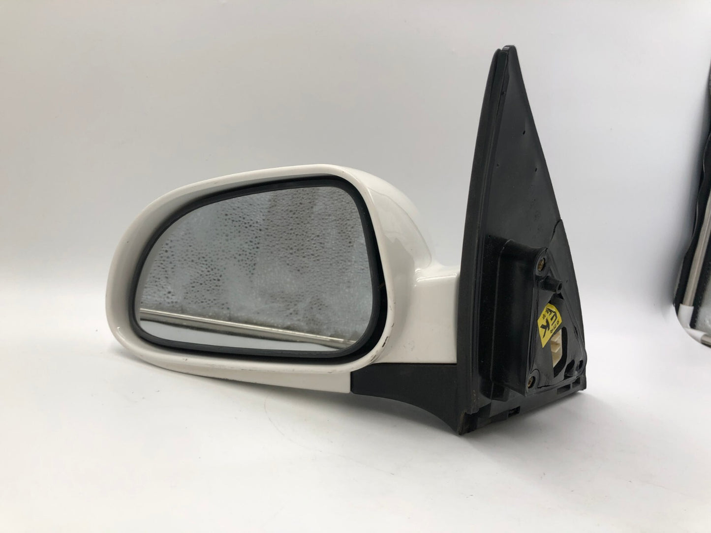 2004-2008 Suzuki Forenza Driver Side View Power Door Mirror White OEM B01B32052
