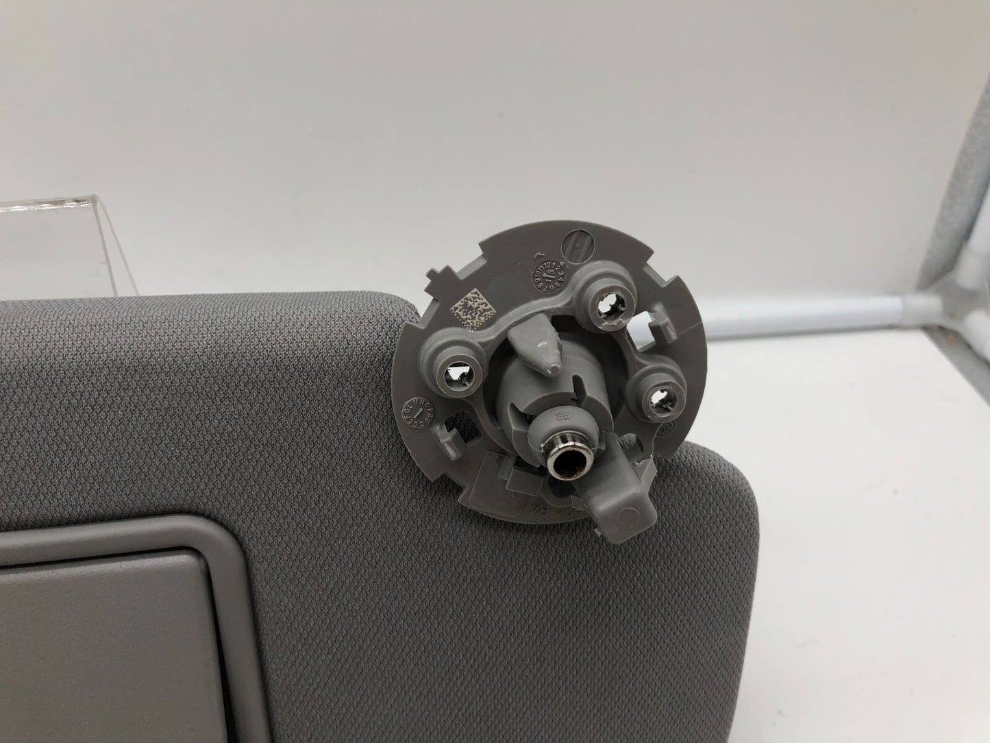 2016-2023 Chevrolet Malibu Passenger Sun Visor Gray OEM C02B46010