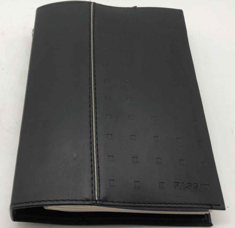 2006 Volkswagen Passat Owners Manual Set with Case OEM C02B53055