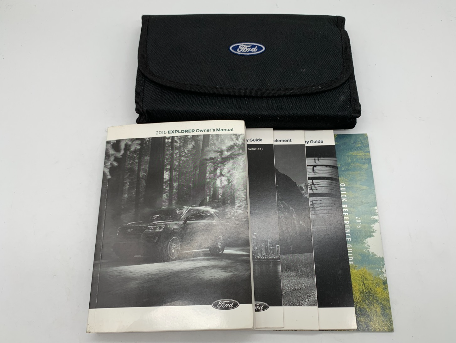 2016 Ford Explorer Owners Manual Set with Case OEM