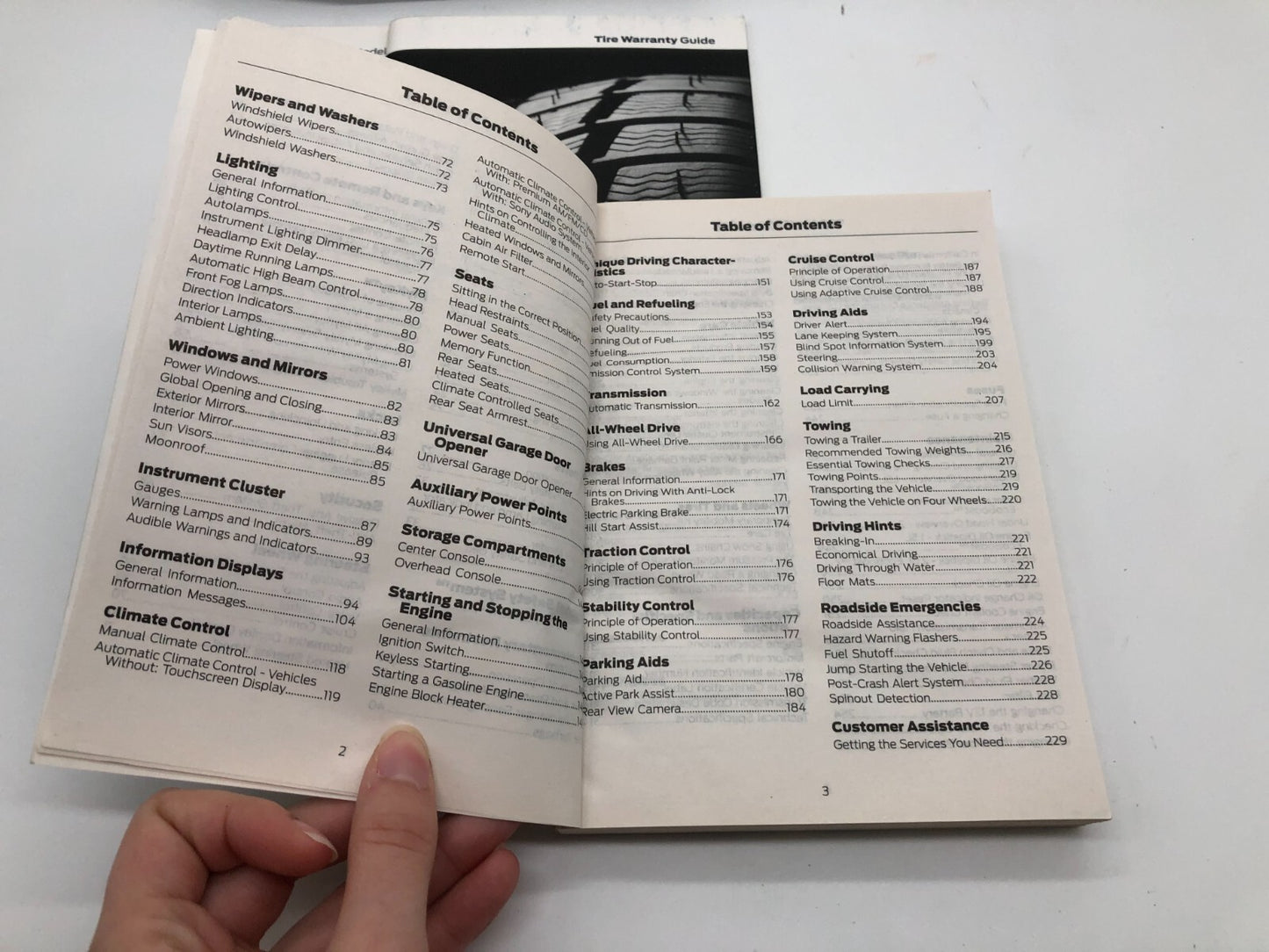 2015 Ford Fusion Owners Manual Set with Case OEM B04B14046