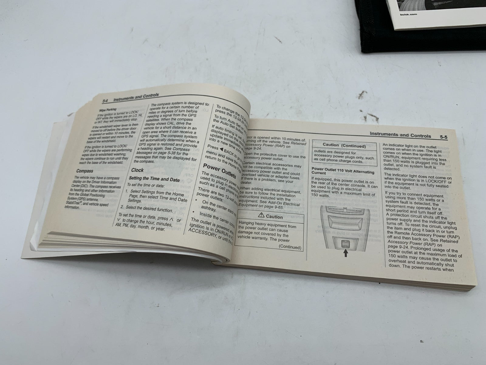 2014 Buick Regal Owners Manual Set with Case OEM C03B28009