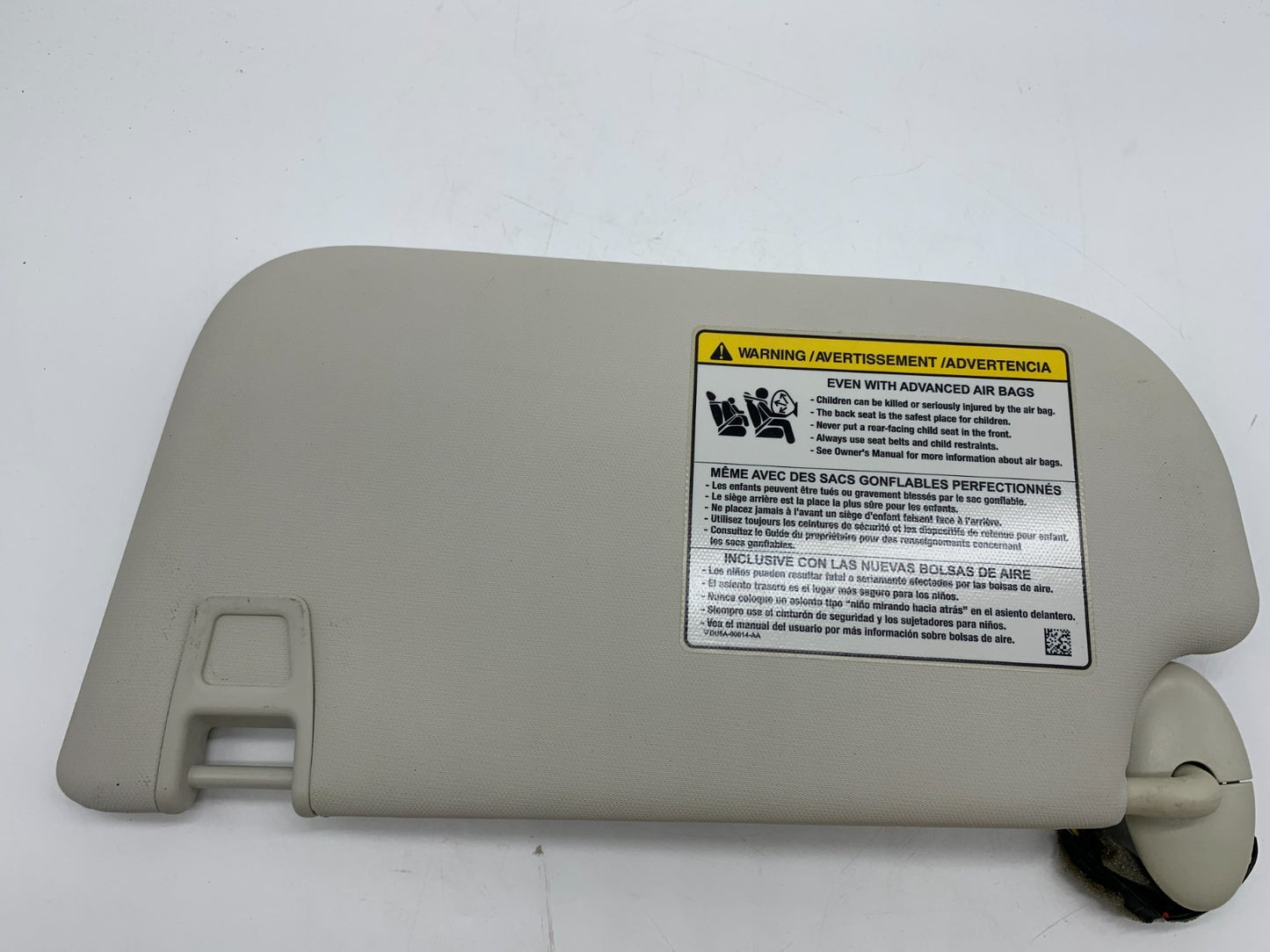 2013-2019 Ford Escape Passenger Sun Visor Ivory Illuminated OEM D01B10039