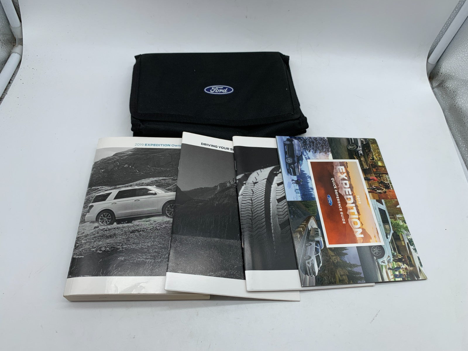 2019 Ford Expedition Owners Manual Set with Case OEM D02B09040