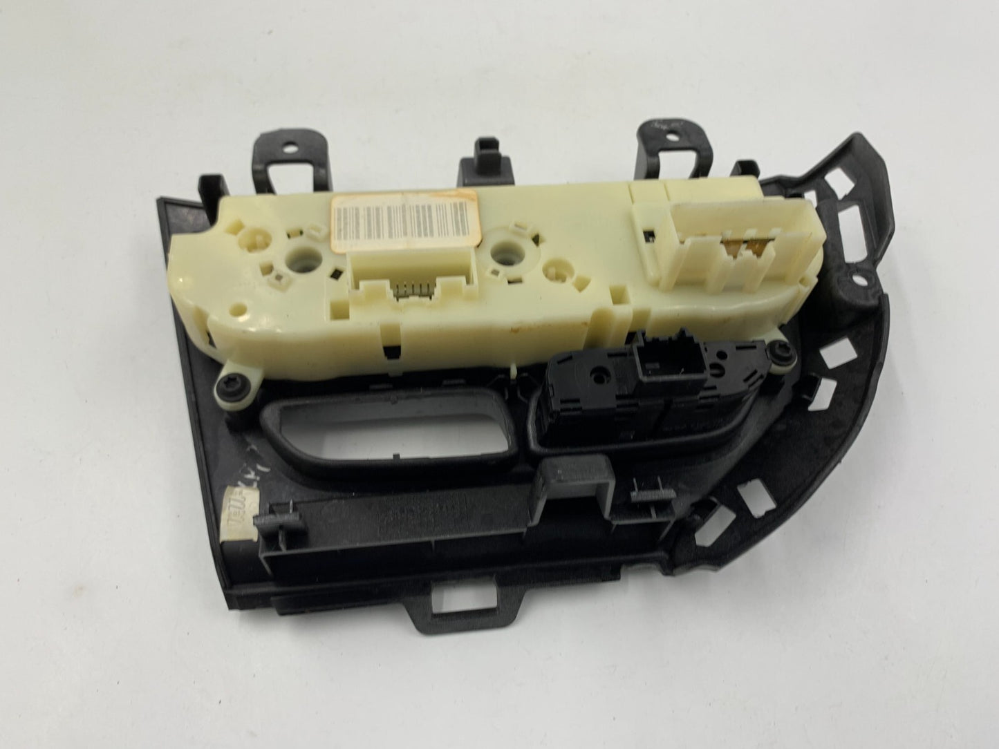 2013-2014 Ford Focus AC Heater Climate Control Unit OEM C01B39045
