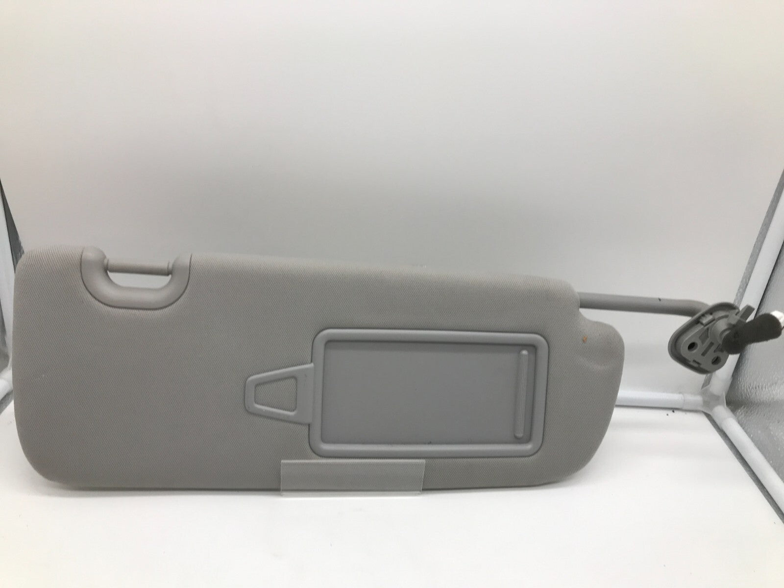 2013-2019 Hyundai Santa Fe Passenger Sun Visor Illuminated Gray OEM C01B18013