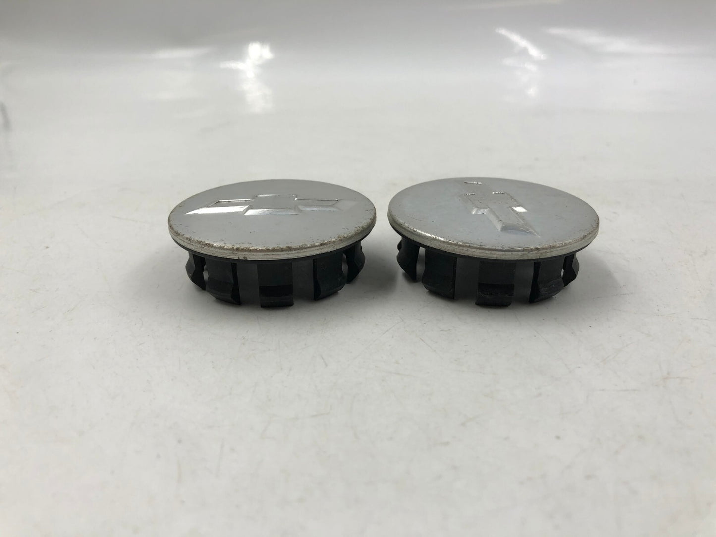 Chevrolet Rim Wheel Center Cap Set Silver OEM D04B31086