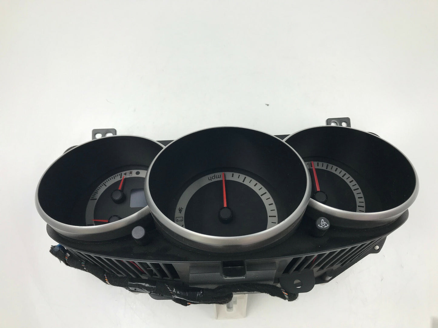 2004-2006 Mazda 3 Speedometer Instrument Cluster 32641 Miles OEM B02B20055