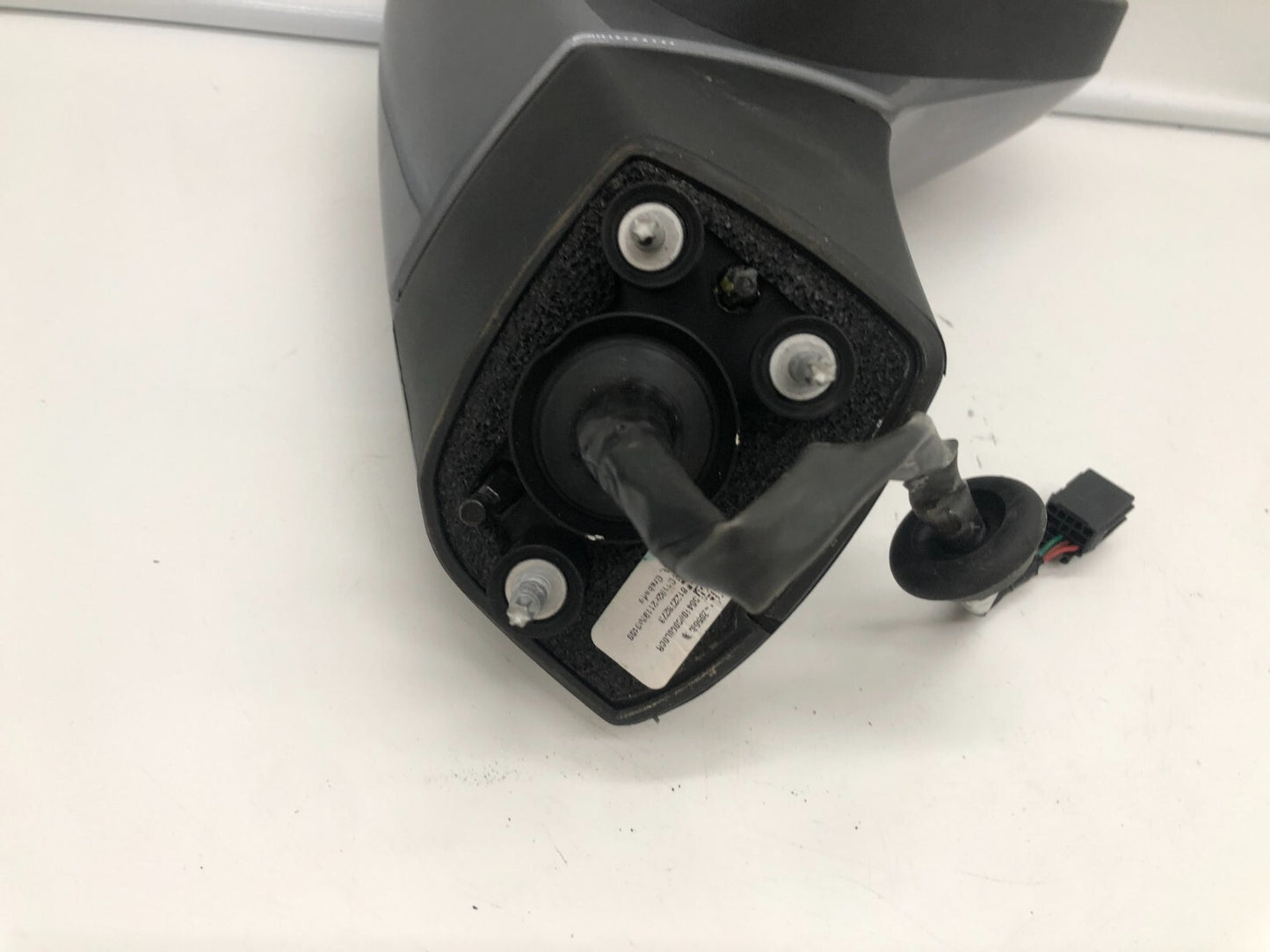 2017-2020 Chevrolet Trax Passenger Side View Power Door Mirror Gray OEM