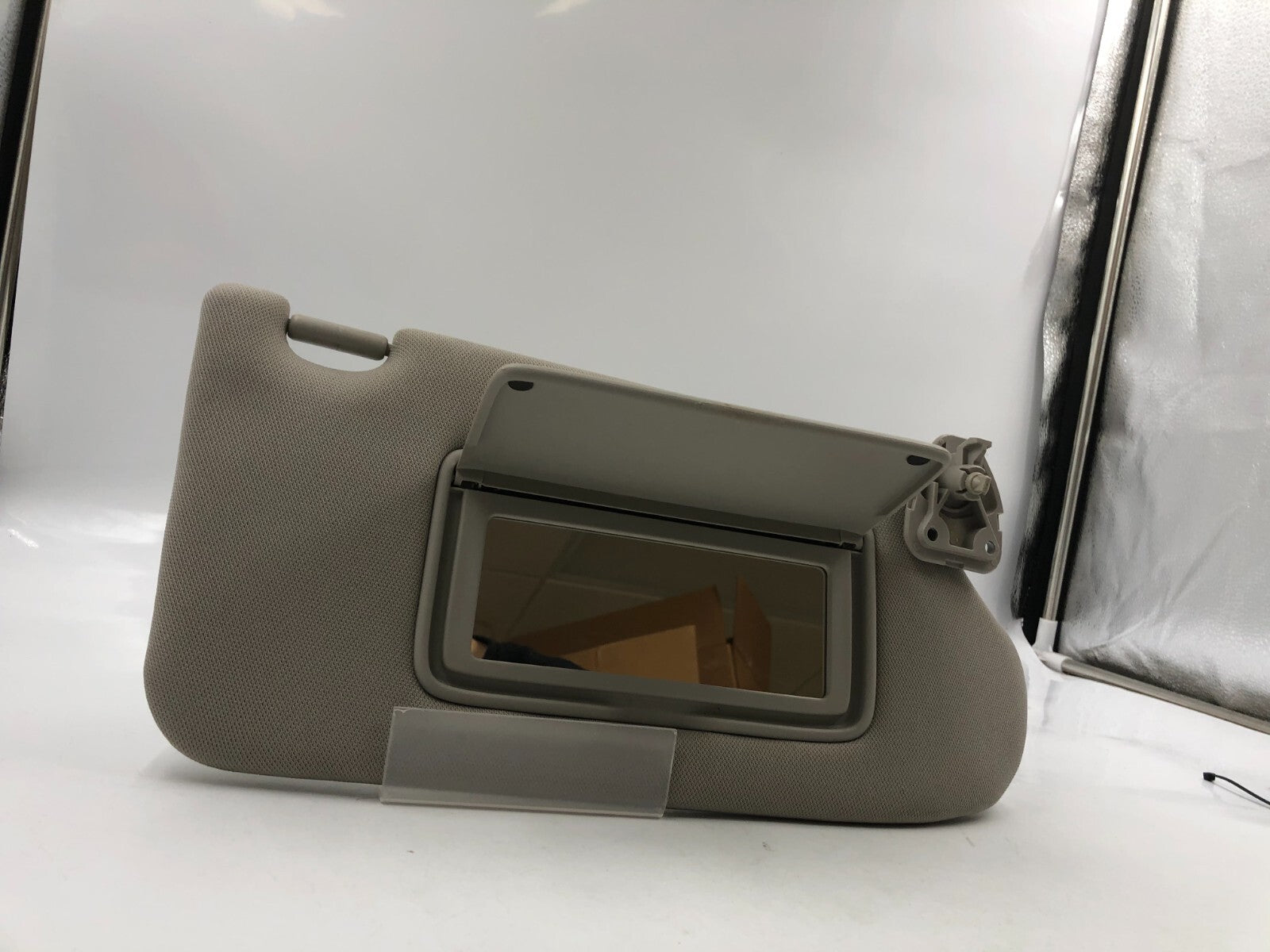 2013-2018 Nissan Altima Passenger Sun Visor Gray Illumination OEM D03B21050