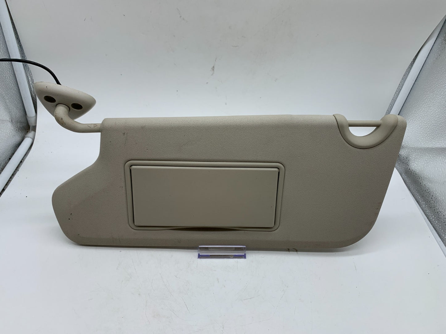 2011-2020 Dodge Journey Driver Sun Visor Gray Illuminated OEM B01B27002