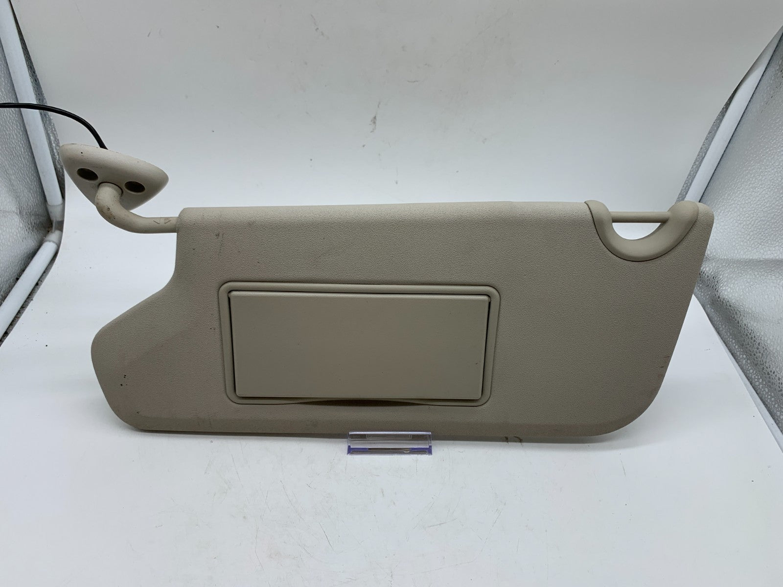 2011-2020 Dodge Journey Driver Sun Visor Gray Illuminated OEM B01B27002