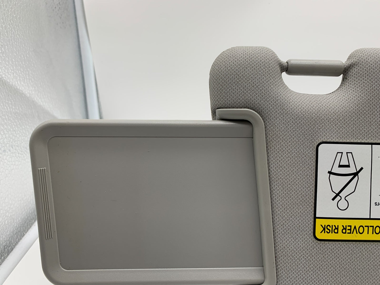 2010-2011 Hyundai Tucson Driver Sun Visor Gray OEM C01B15003