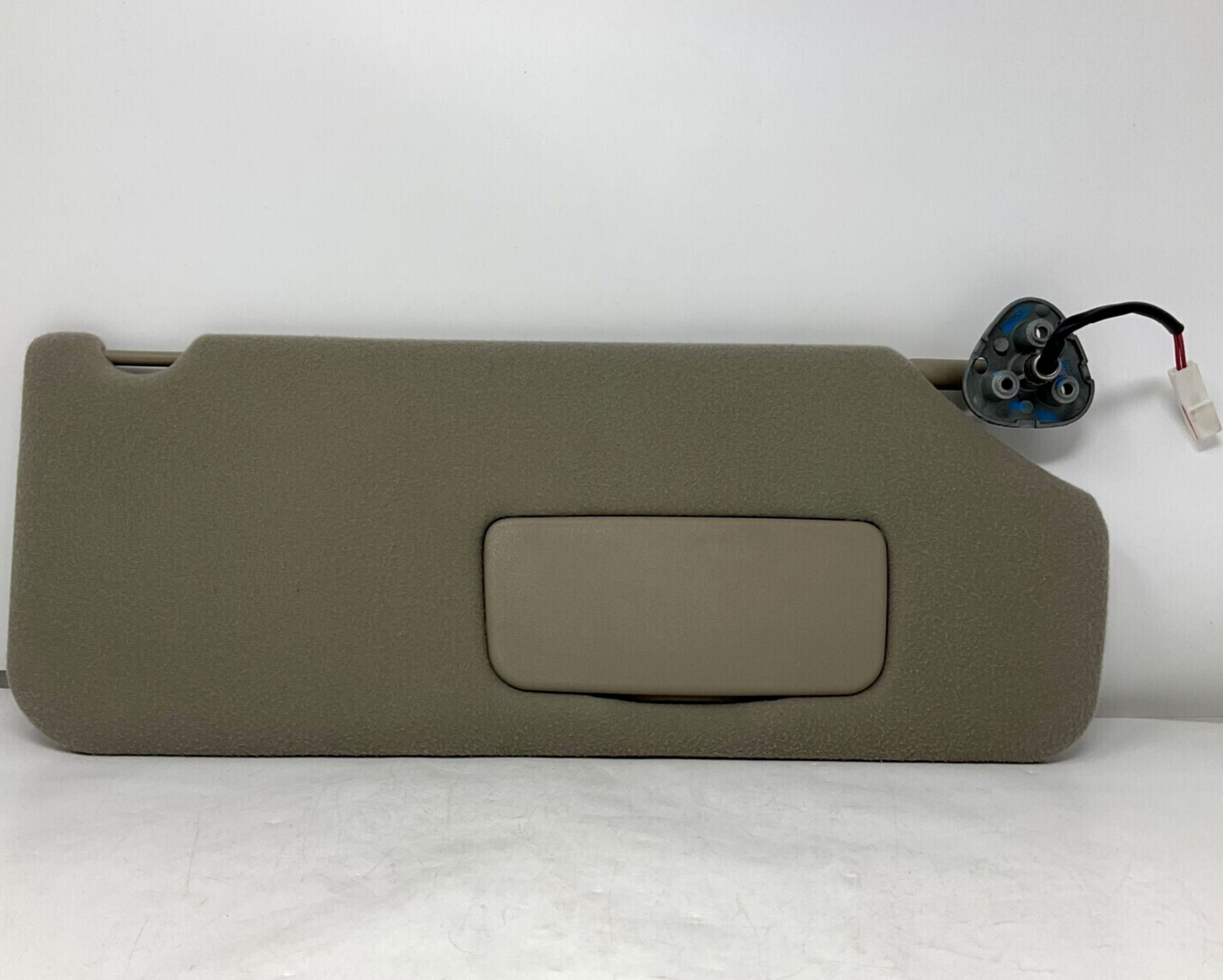 2011-2014 Toyota Sienna Passenger Sun Visor Beige Illuminated OEM D03B44003