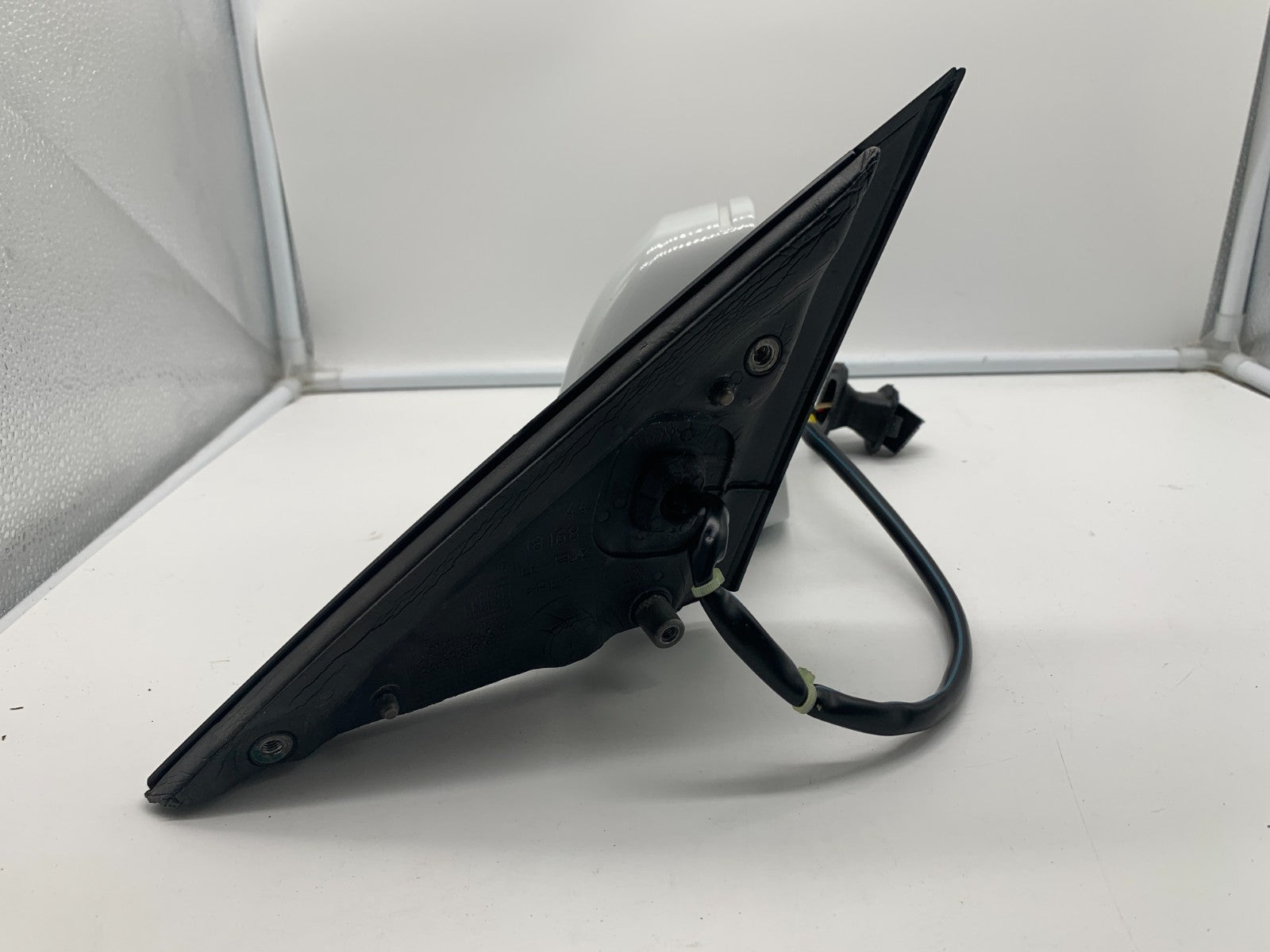 2010-2016 Audi A4 Passenger Side View Power Door Mirror White OEM B02B27005