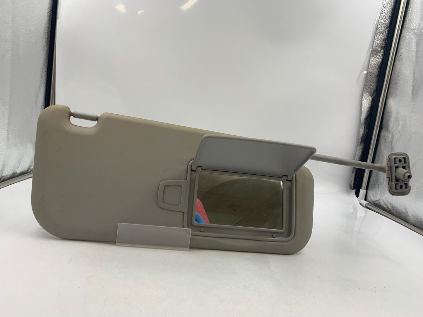 2010-2013 Kia Soul Passenger Sun Visor Sunvisor Gray OEM E01B39082