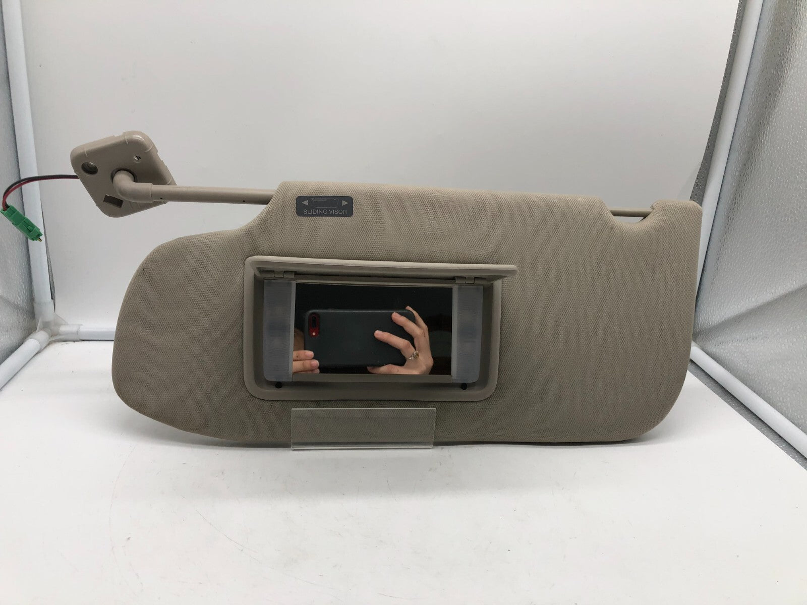 2010-2012 Ford Taurus Driver Sun Visor Gray Illuminated OEM B02B50027