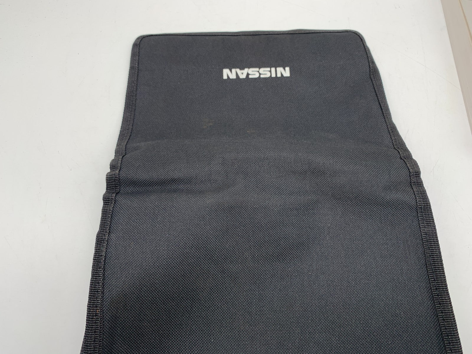 2020 Nissan Altima Sedan Owners Manual Set with Case OEM D01B10040
