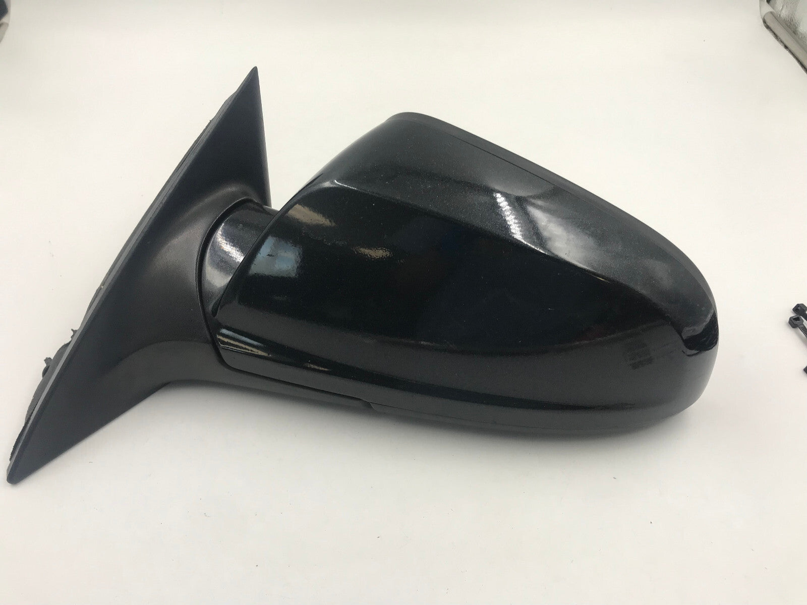 2011-2012 Chevrolet Malibu Driver Side View Power Door Mirror Charcoal D02B23027