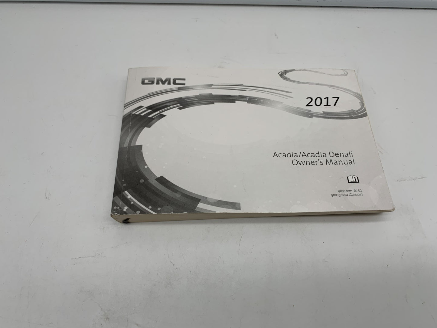 2017 GMC Acadia Owners Manual Set OEM B04B25009