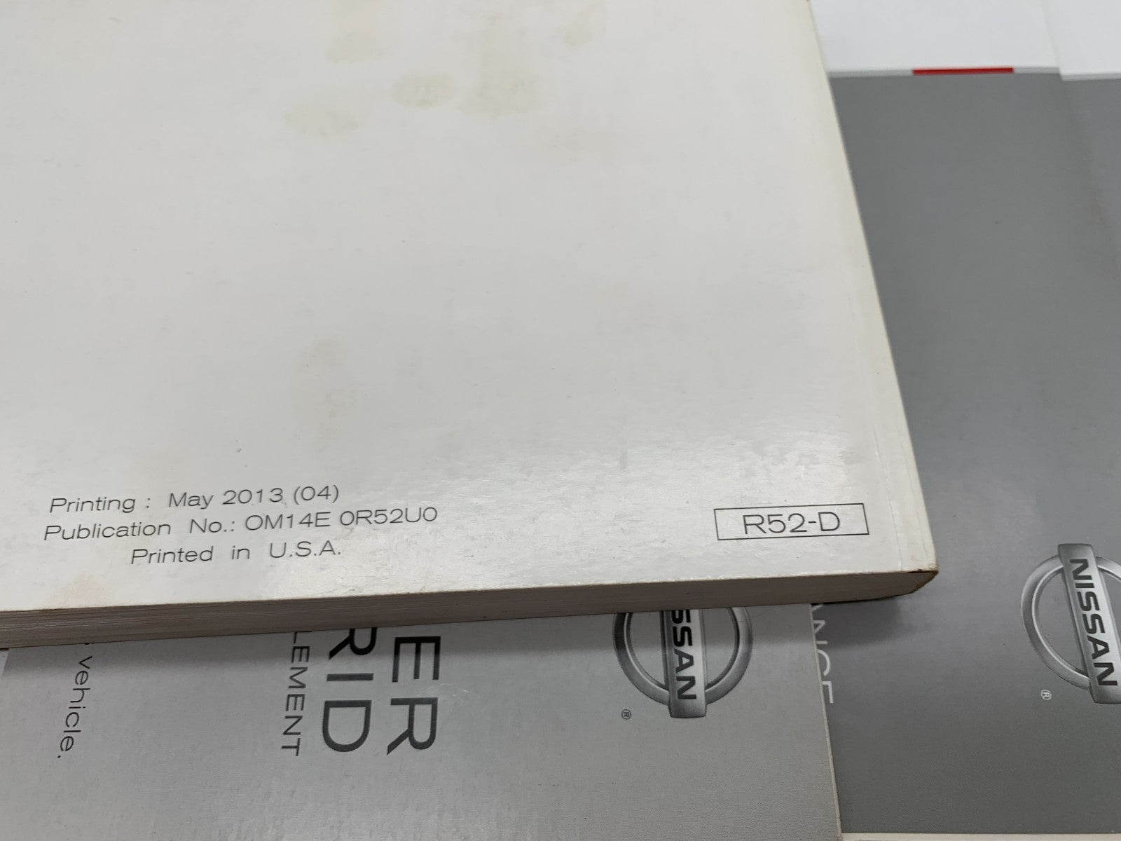 2014 Nissan Pathfinder Owners Manual Set with Case OEM