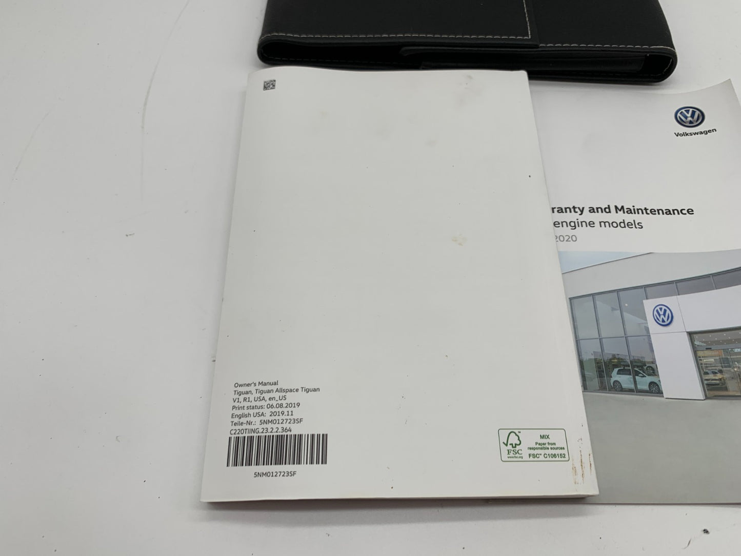 2019 Volkswagen Tiguan Tigan Allspace Owners Manual Set with Case OEM B01B04049