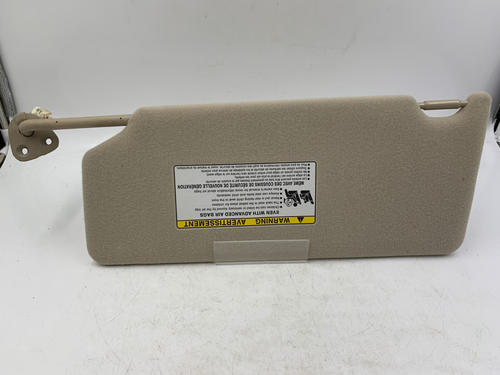 2005-2012 Toyota Avalon Passenger Sun Visor Beige Illuminated OEM B03B04003
