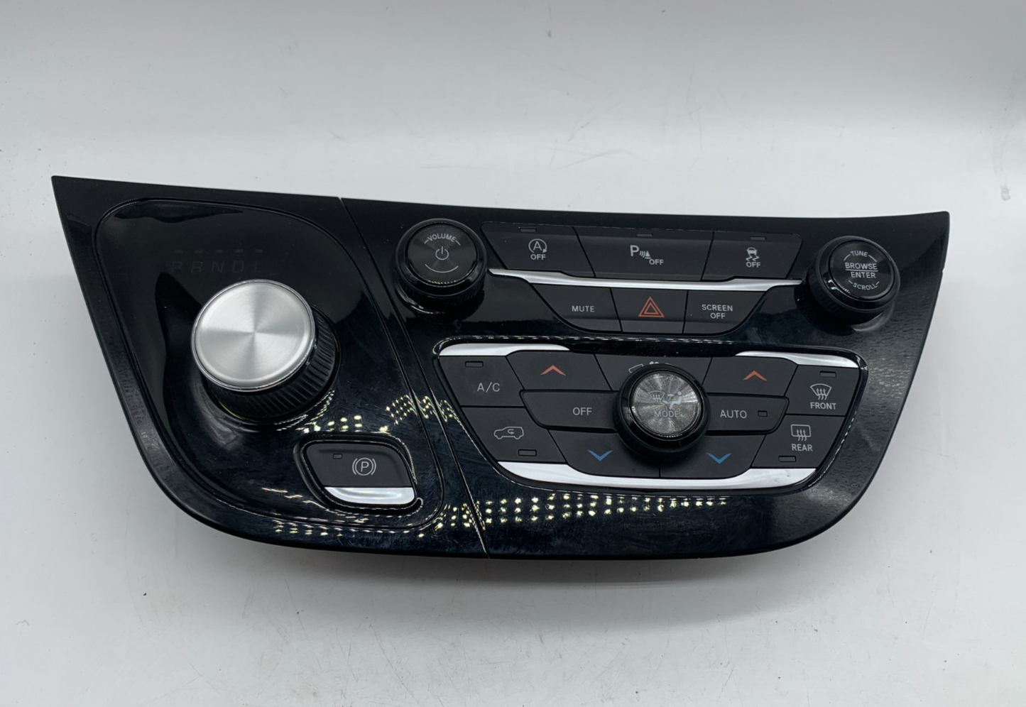 2018-2020 Chrysler Pacifica Climate Control 3 Zone AC Heater Unit OEM D03B37002