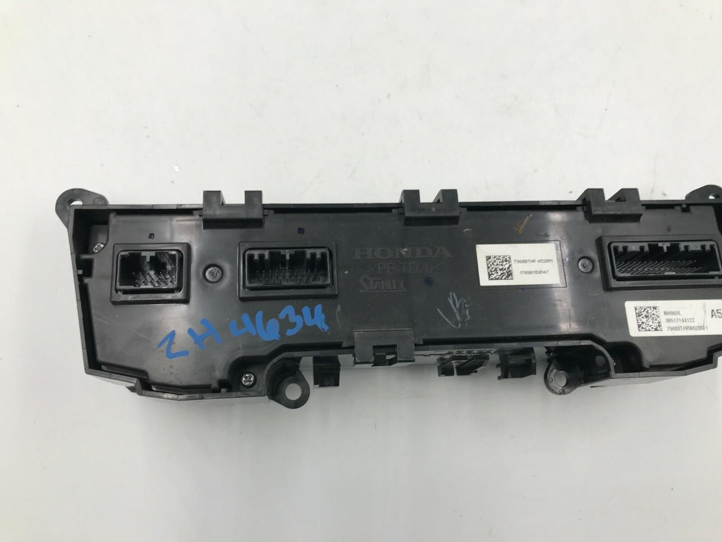 2011-2017 Honda Odyssey AC Heater Climate Control  D01B08006